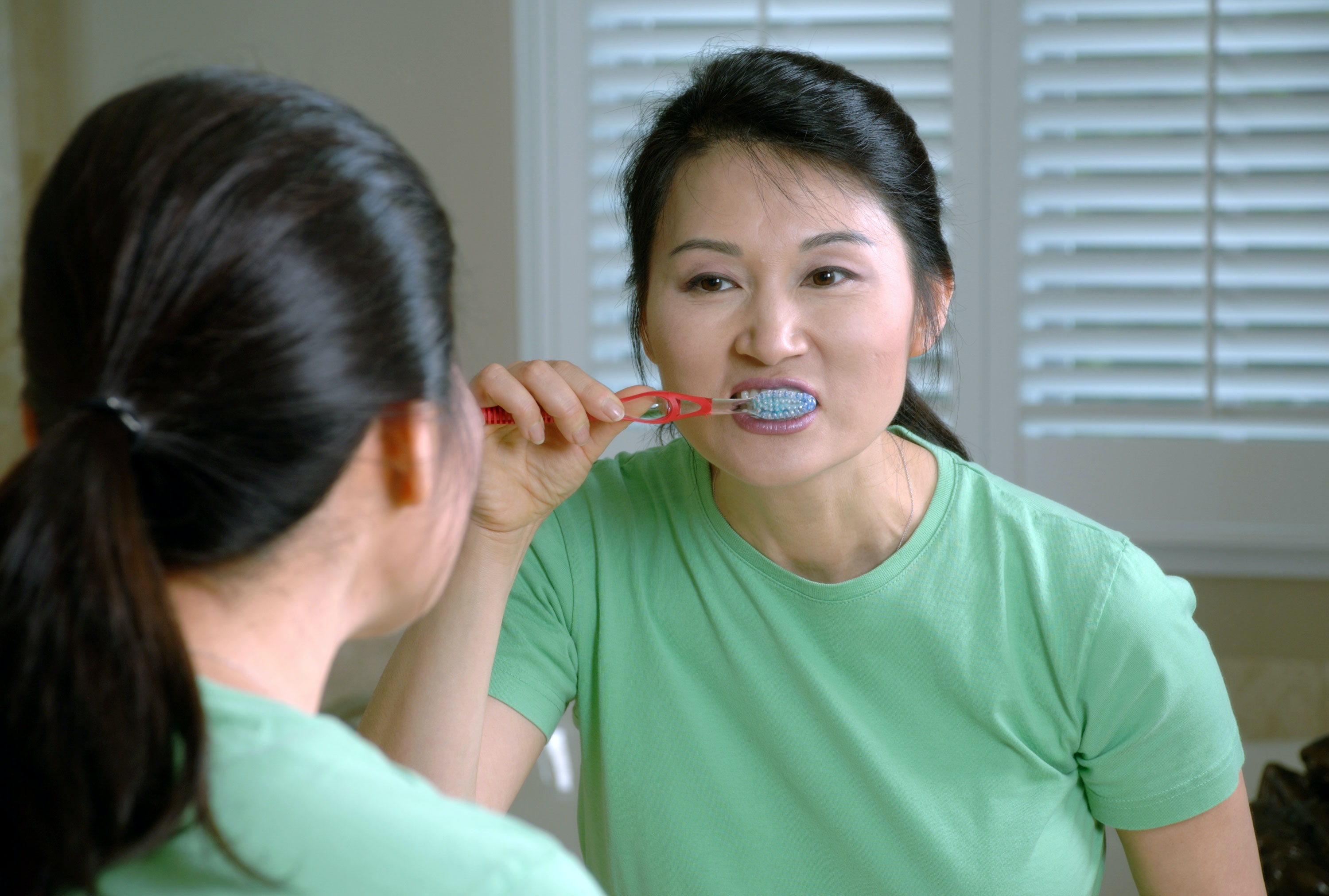 Are You Brushing Your Teeth the Wrong Way?